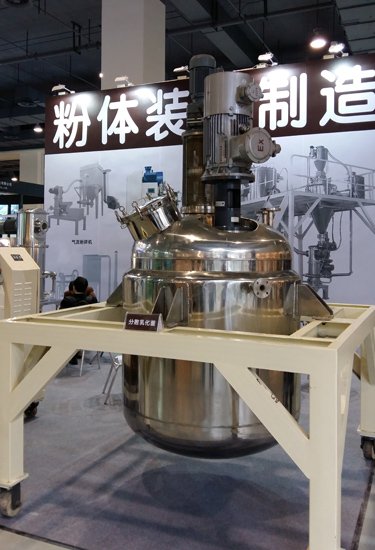 聚合反应釜在现代化工产业中的应用与发展
